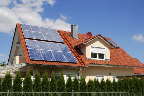 Solar,Panels,On,A,House,Roof