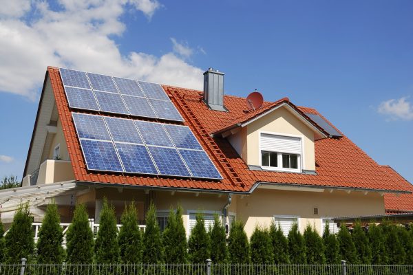 Solar,Panels,On,A,House,Roof